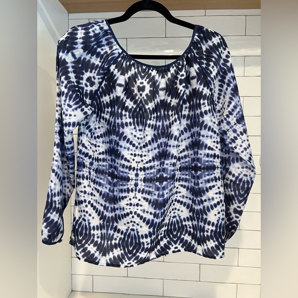 Velvet by Graham and Spencer 100% Silk Tie Dye Boho Peasant Blouse. Size Small. - Picture 11 of 11